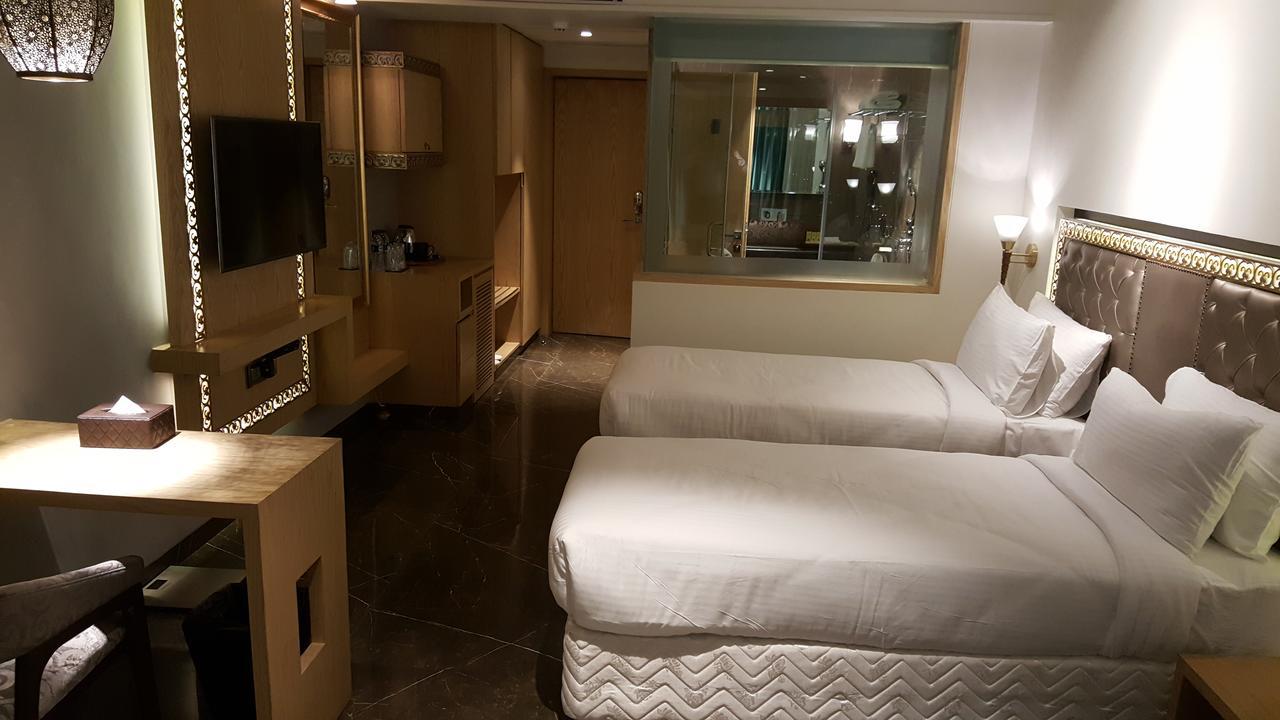 Hotel Peninsula Redpine Bombay Eksteriør billede