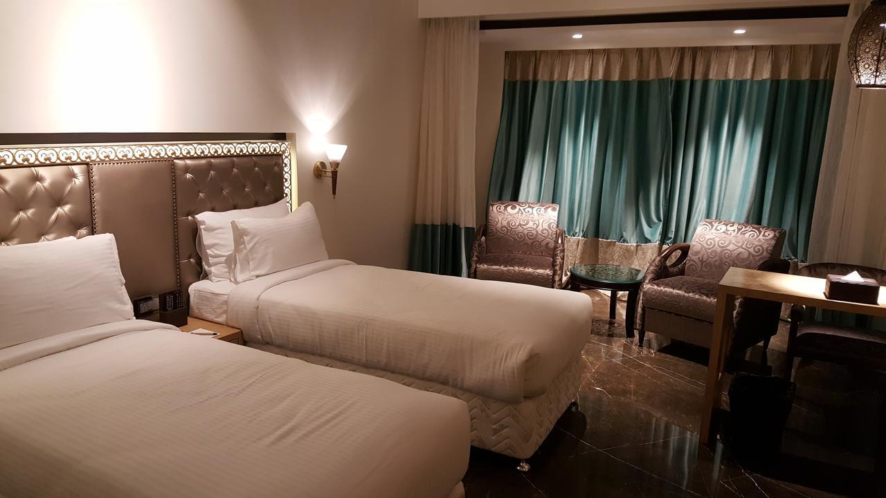 Hotel Peninsula Redpine Bombay Eksteriør billede